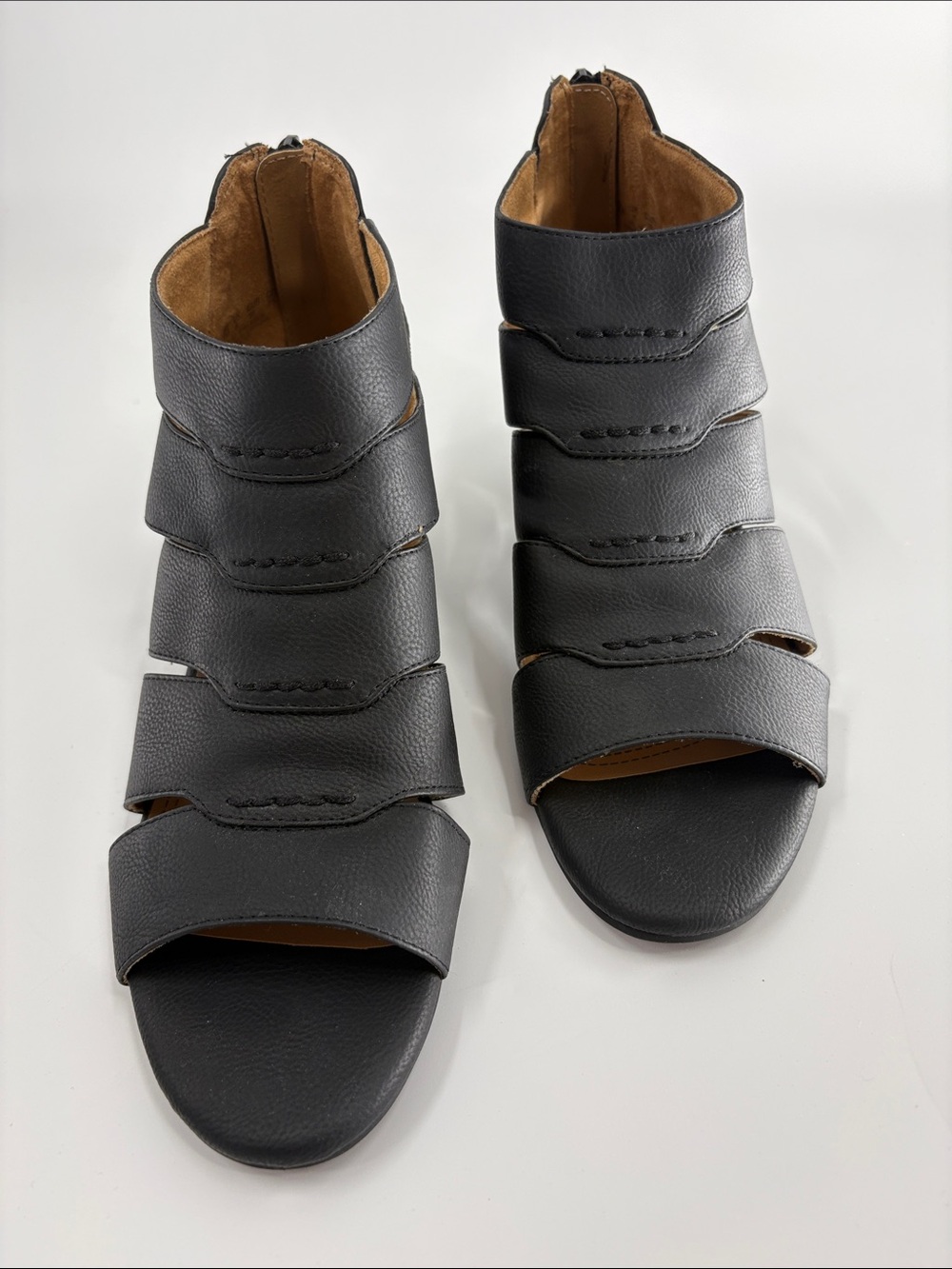 Black Women’s Peep-Toe Block Heel Sandals